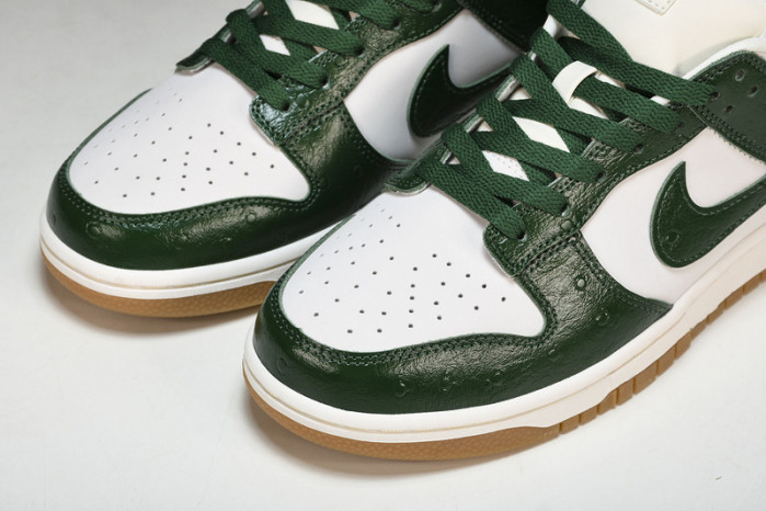 nike dunk low lx wmns gorge green fj2260-002