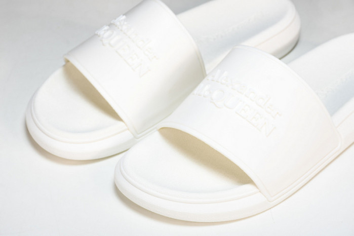 M*Q*en slide cophsoe mqs-05